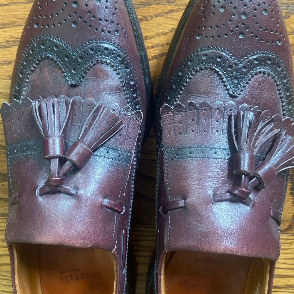 Allen Edmonds Burgundy Leather Tassel Loafers Mens Shoes 9 1/2 Slip On